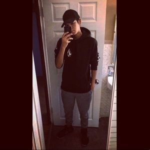 Meet your Posher, Brandon